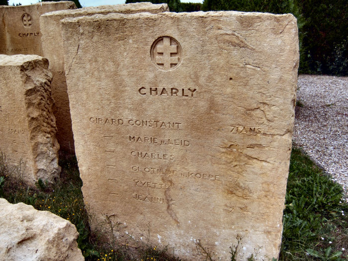 Memorial to the Girard family
