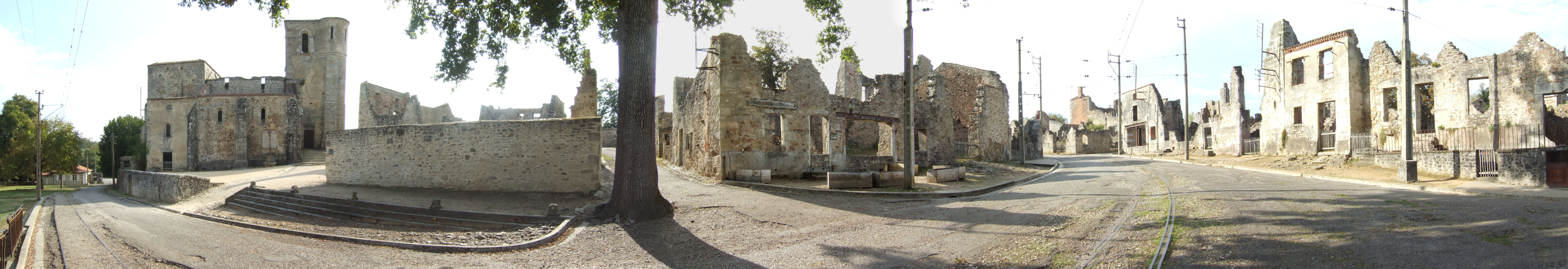 The Church and the rue Emile Desourteaux