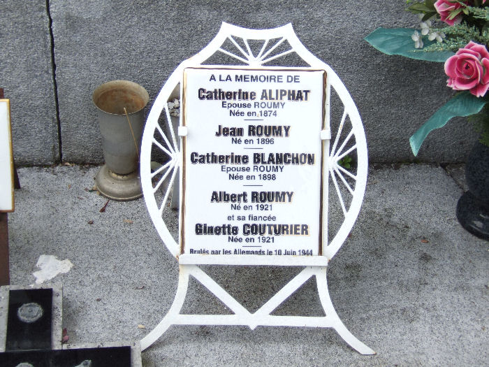 Memorial to the Roumy family in Oradour cemetery